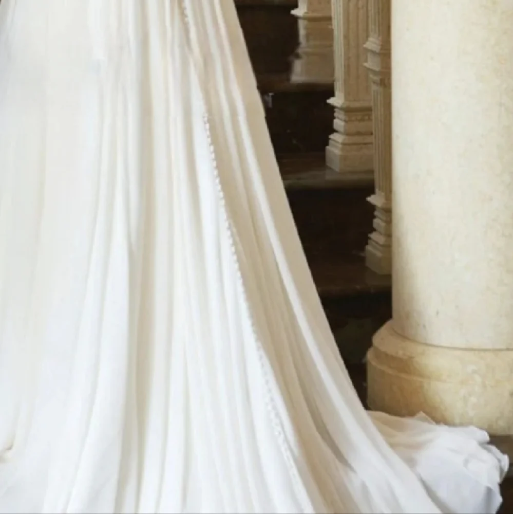 New Jasmine  Bridal collection Strapless Dress, F274, Size 4, Street Size 2 - Picture 4 of 9